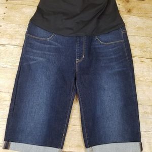 Just Black Maternity Shorts Size 31
